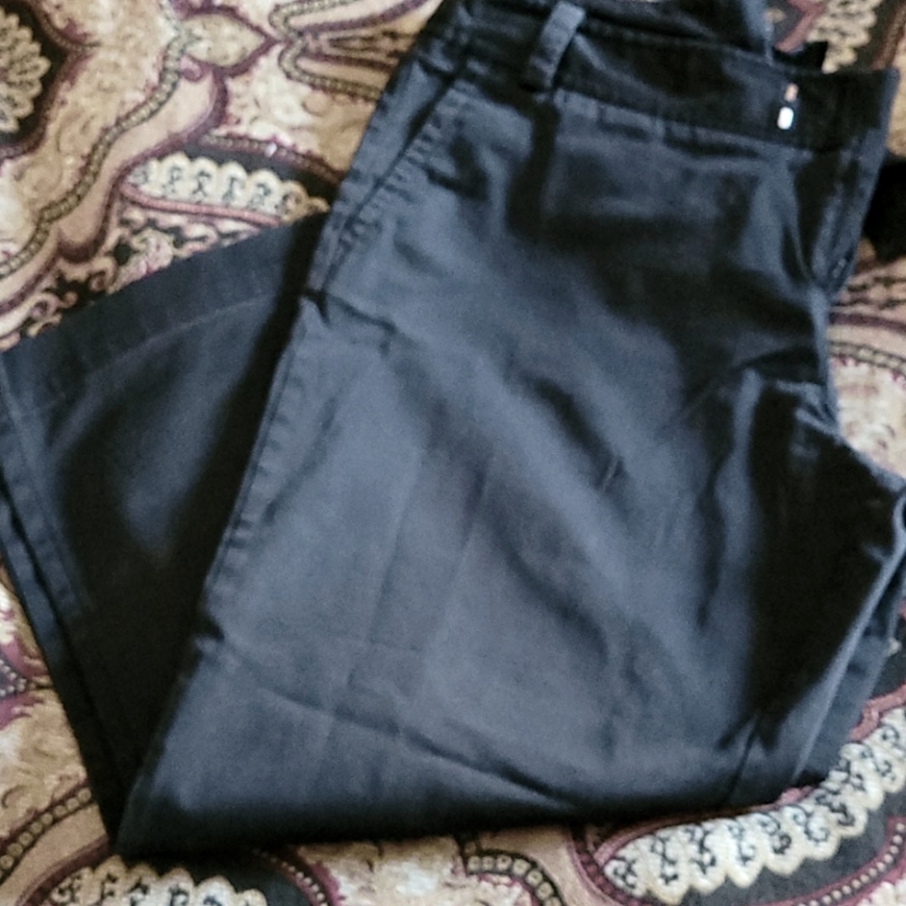 Capri pants